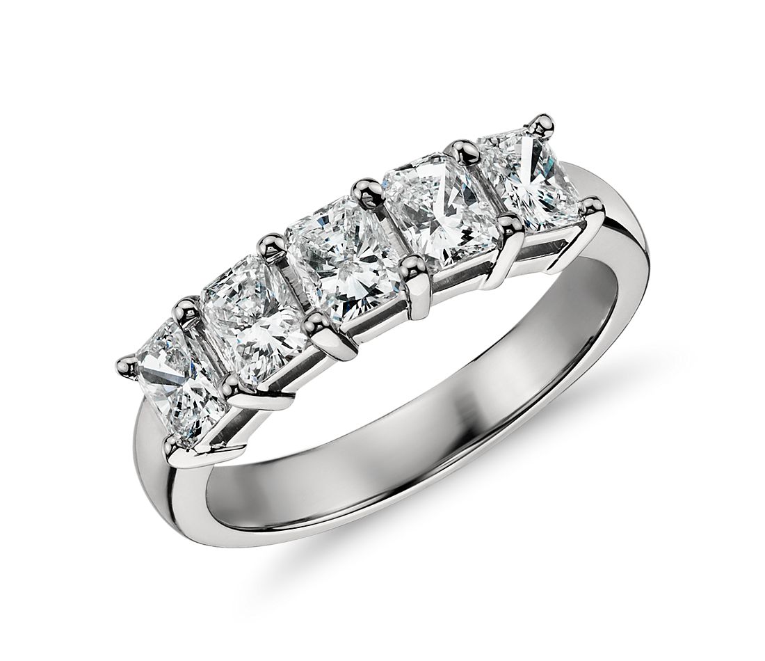 18K White Gold 4-Stone Wedding Band