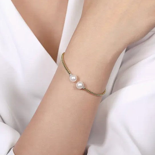 14K Gold Beaded Bujukan Collection Pearl & Diamond Cuff Bracelet