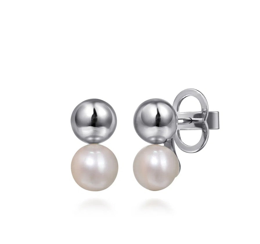 Sterling Silver Fresh Water Pearl Stud Earrings