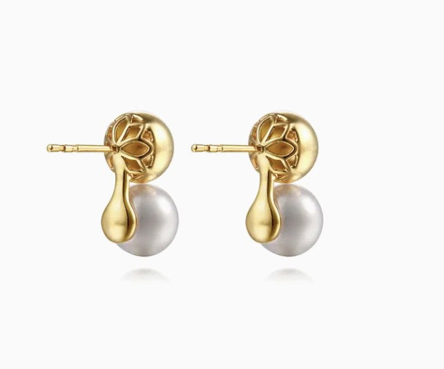 14K Yellow Gold Bujukan Cultured Pearl Stud Earrings