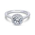 White 14 Karat Round Halo Ring Size 6.5