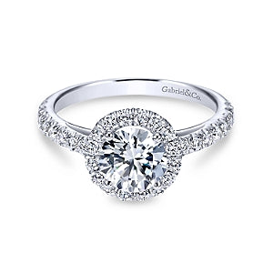 White 14 Karat Round Halo Ring Size 6.5