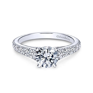 White 14 Karat Traditional Round Diamond Ring Size 6.5