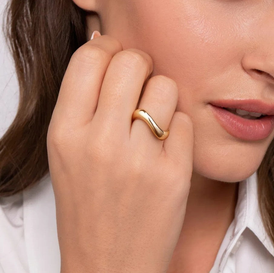 14K Gold Wave Stackable Polished Ring