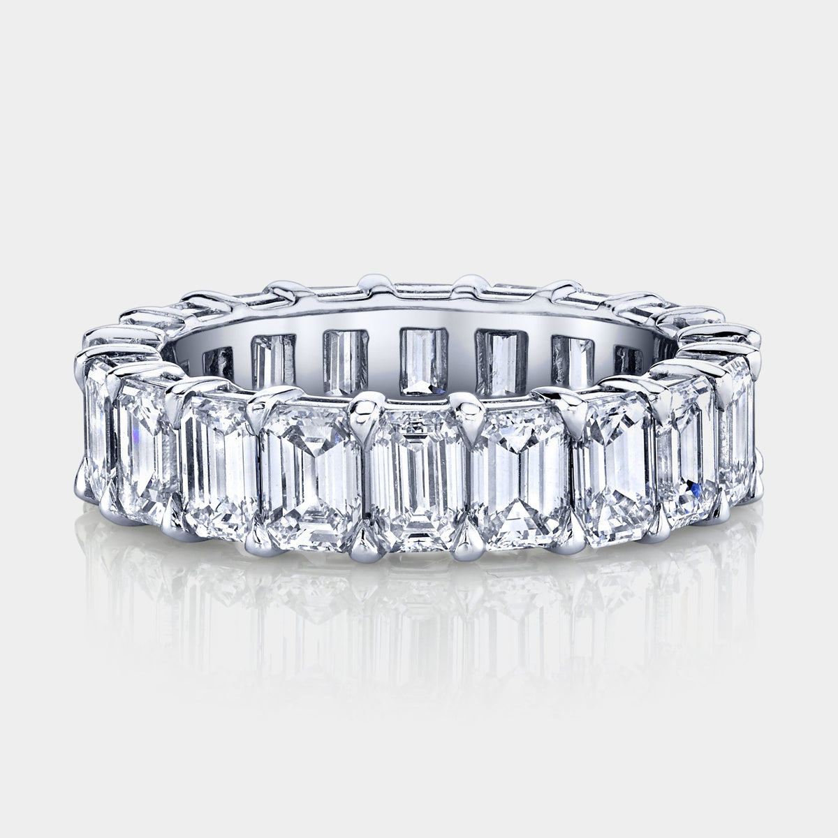 18K White Gold Emerald Cut Eternity Diamond Wedding Band