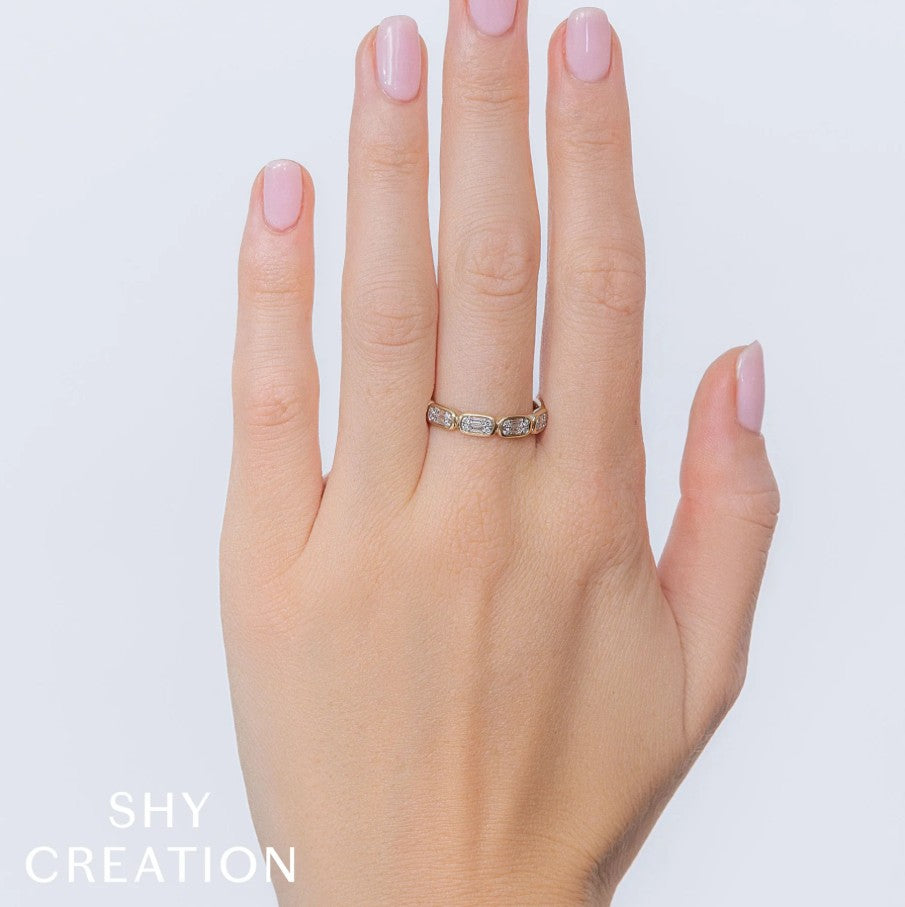 14K Gold Diamond Baguette Band