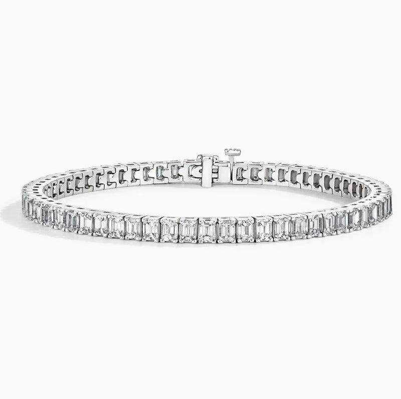 18K White Gold Emerald Cut Diamond Tennis Bracelet